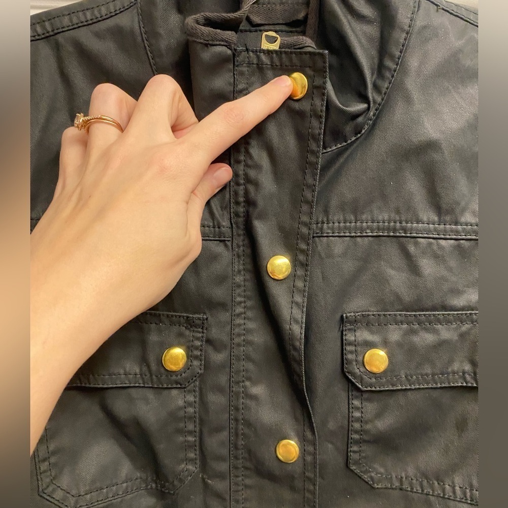 J. Crew 100% Cotton Black W/ Gold W/ Zipper & Botton Combo Close Size Small - Picture 3 of 7